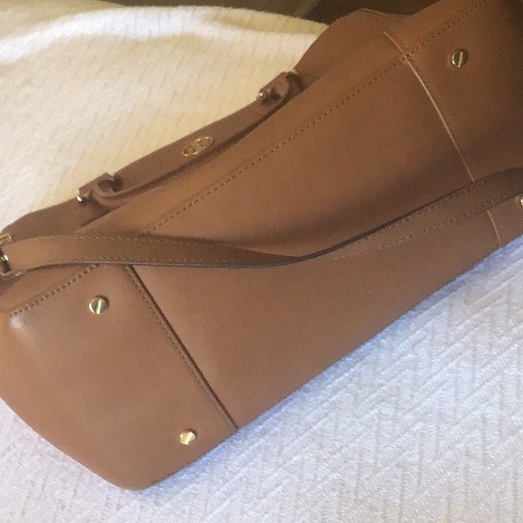 Tory Burch Bags - Picture 9 of 13